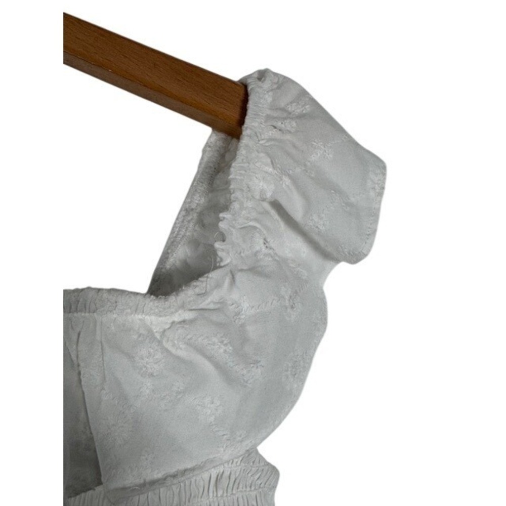 Wild Fable White Eyelet Ruffle Smocked Off Shoulder‎ Crop Top Women's Medium - Picture 4 of 10